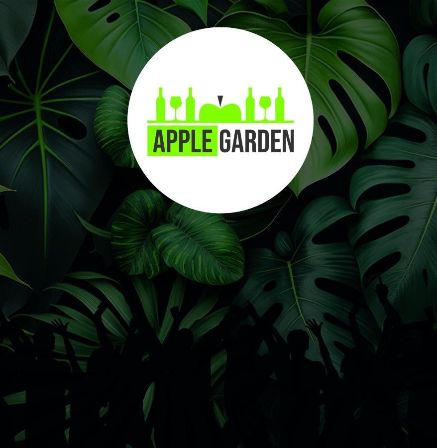 Villa Applegarden Debrecen Esterno foto